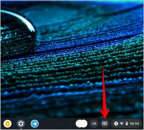 Экранная клавиатура Chromebook включает значок полки