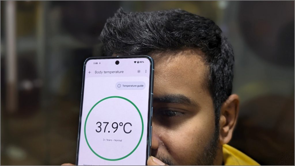 Измерение температуры тела с помощью датчика Pixel 8 Pro