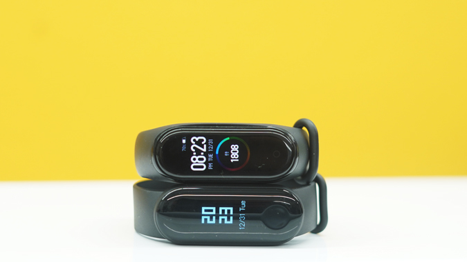 mi-band-3i-vs-mi-band-4-дисплей