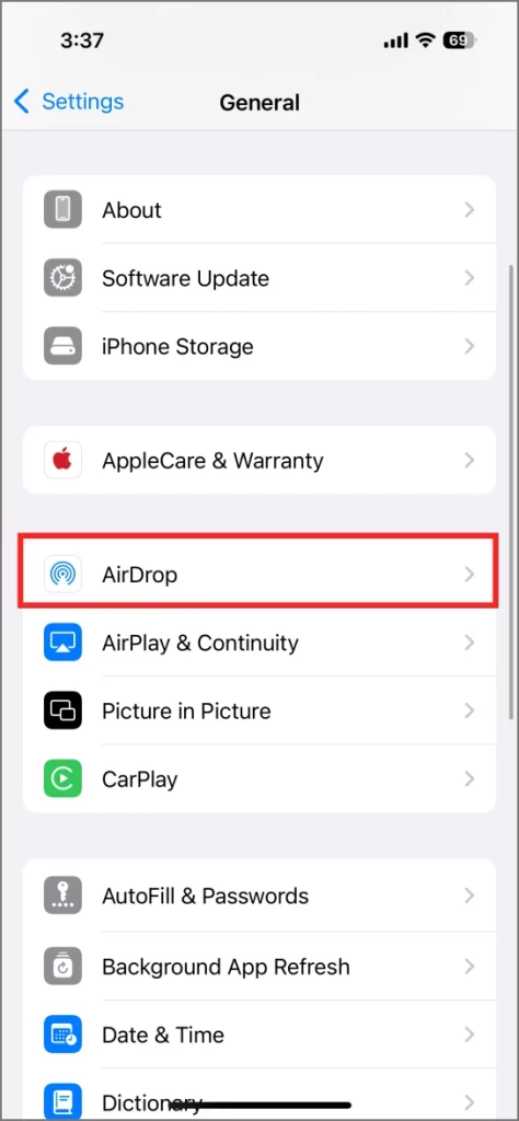 Функция Proximity AirDrop на iPhone 16 под управлением iOS 18